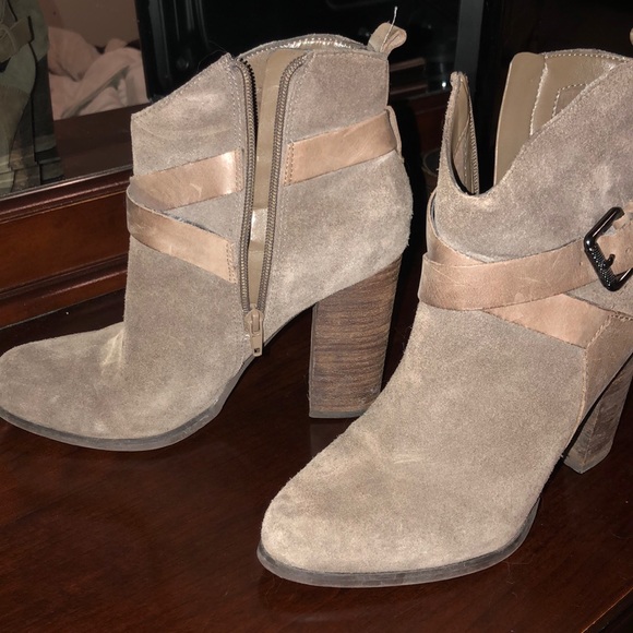 COPY - Guess suede ankle boots - Picture 2 of 4